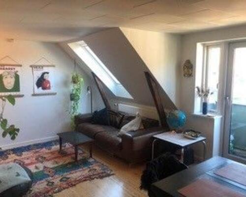 Nydelig 2. værelses lejlighed i god ejendom