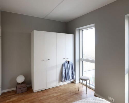 2 vær bolig i UN17 Lunden - et bofællesskab for dig over 40 år - Hyggelig stue og køkken-alrum i åben forbindelse