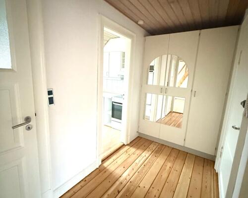 Hyggelig 2-værelses lejlighed med hems