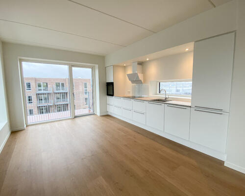 Nyopført 2-værelses penthouse lejlighed med stor tagterrasse