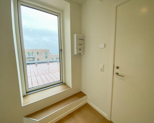 Nyopført 2-værelses penthouse lejlighed med stor tagterrasse