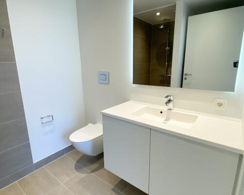 Nyopført 2-værelses penthouse lejlighed med stor tagterrasse