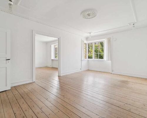 Dejlig lejlighed med stor altan | København Ø