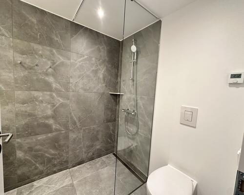 Moderne 3-værelses lejlighed i Nørresundby med altan