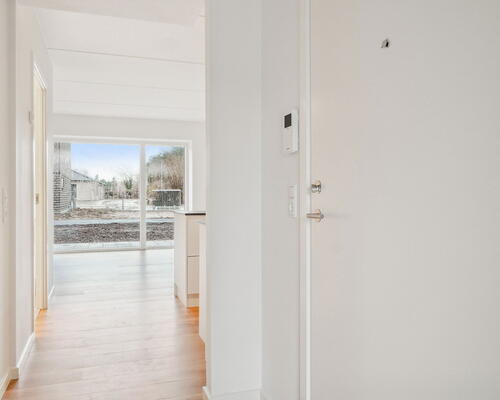 Moderne og velindrettet 2-lejlighed med køkken-alrum og terrasse - Ingen bindingsperiode!