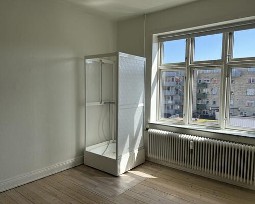 2-værelses lejlighed udlejes i Holbergsgade