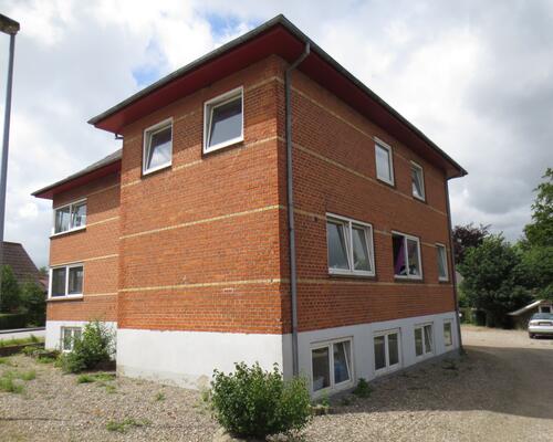 Stor og regulær 2. værelses lejlighed