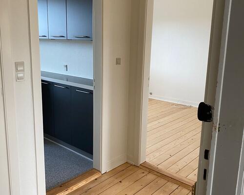 2 vær. i vestbyen m. altan