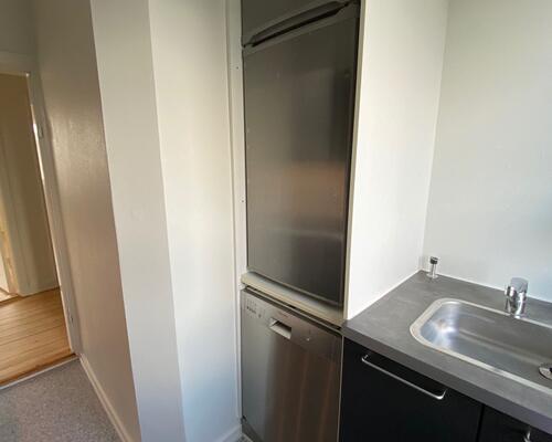 2 vær. i vestbyen m. altan