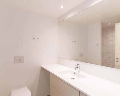 Nybygget 3-værelses lejlighed med altan og optimal planløsning i Tingbjerg