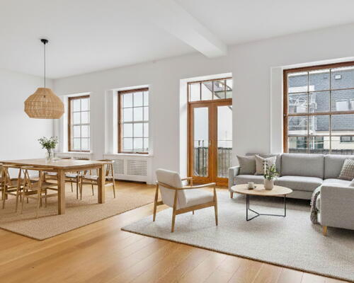 Kæmpe terrasse, altan og 2 badeværelser midt i indre by