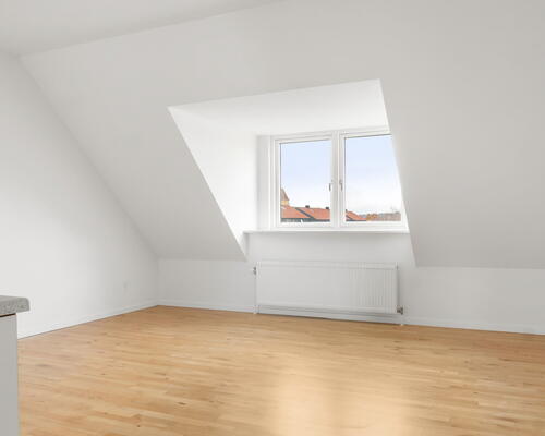 Stor, flot og velindrettet 3-værelses - KUN 1 MÅNEDS DEPOSITUM