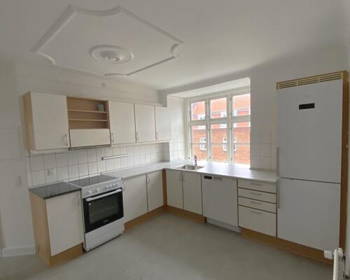 6 værelses lejlighed i Århus C