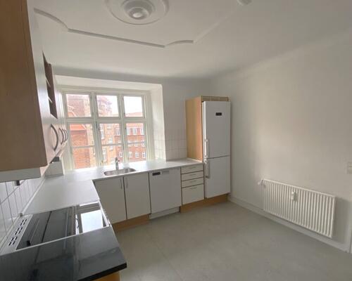 6 værelses lejlighed i Århus C