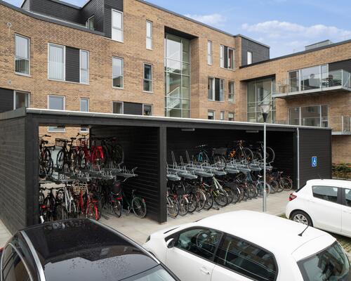 Indbydende lejlighed med rummelige værelser i Aalborg