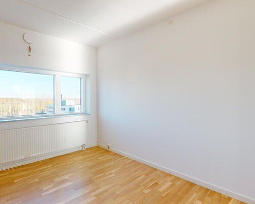 4-værelses med kæmpe altan og flot udsigt!