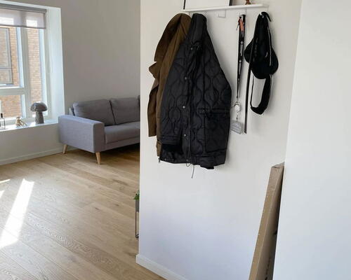 Lækker 3-værelses lejlighed, med altan mod haven