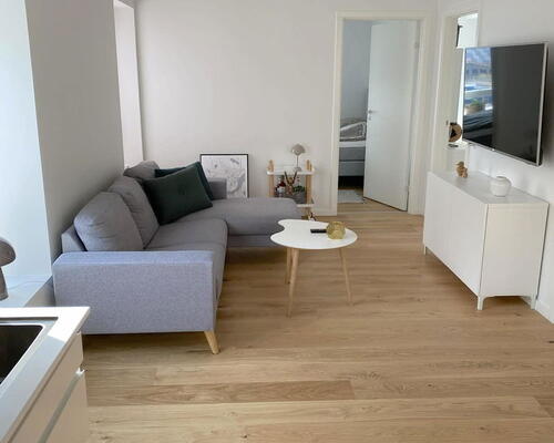 Lækker 3-værelses lejlighed, med altan mod haven