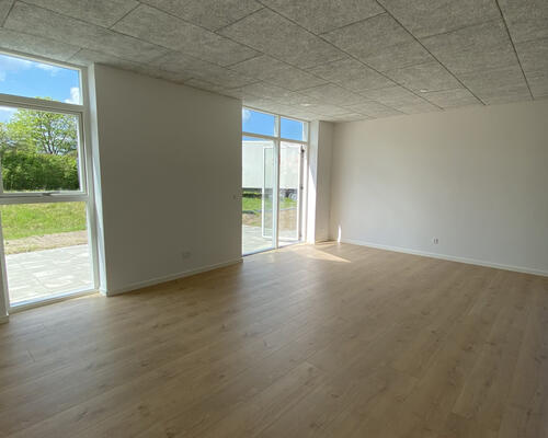 VELKOMMEN TIL RØLLIKEVEJ - NYBYGGET, ENERGIVENLIGE OG MODERNE RÆKKEHUSE TIL LEJE I ARNBJERG.