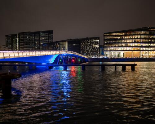 Luksus lejlighed på Bryggen med vand udsigt.