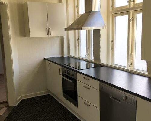 Stor lejlighed tæt på Vejles midtpunkt