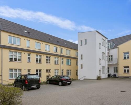 Bo helt centralt i Esbjerg