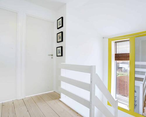 Flot rækkehus med solrig have | Tølløse