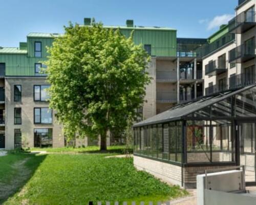 Værelse i stor dele-lejlighed udlejes