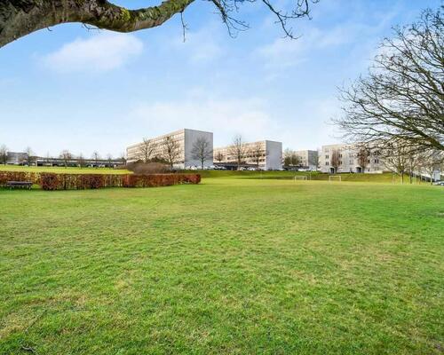 27 m2 værelse i Viby J