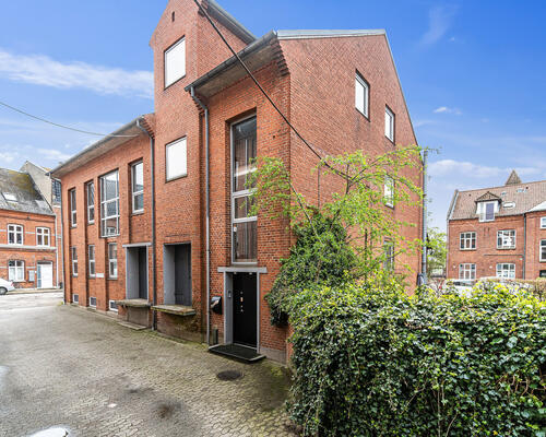 Charmerende kontorlokale i historisk ejendom i Kolding