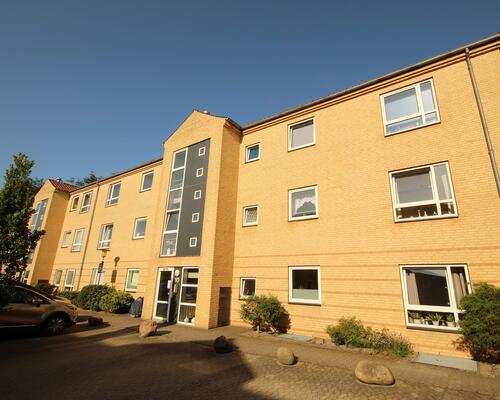 Fin 2 vær. lejlighed til-leje.nu i Viborg centrum.