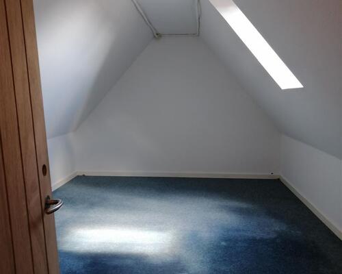 Spændende 3-v lejlighed i landejendom