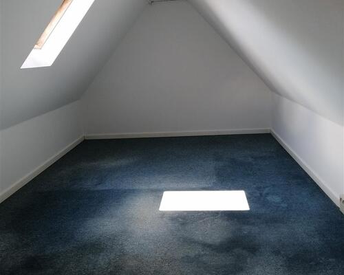 Spændende 3-v lejlighed i landejendom