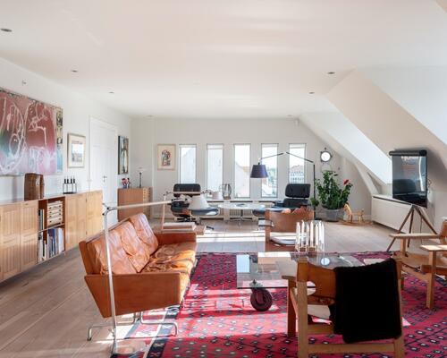 PENTHOUSE MED ELEVATOR &amp; TAGTERRASSE DIREKTE TIL KANALEN