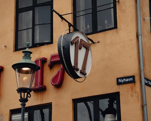 PENTHOUSE MED ELEVATOR &amp; TAGTERRASSE DIREKTE TIL KANALEN