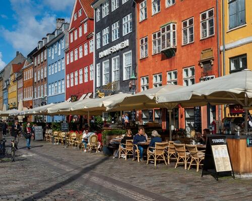 PENTHOUSE MED ELEVATOR &amp; TAGTERRASSE DIREKTE TIL KANALEN