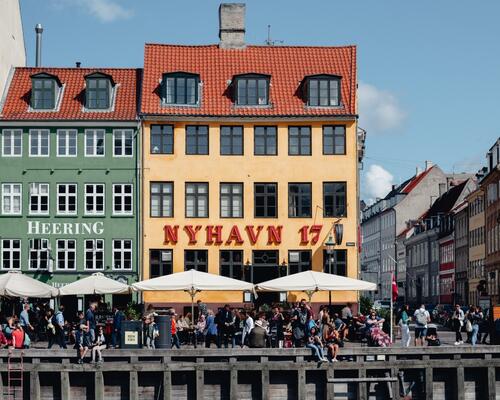 PENTHOUSE MED ELEVATOR &amp; TAGTERRASSE DIREKTE TIL KANALEN