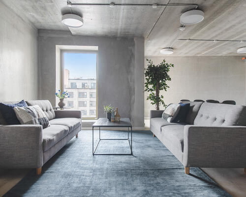 Stor 1-værelses bolig i spændende ejendom!