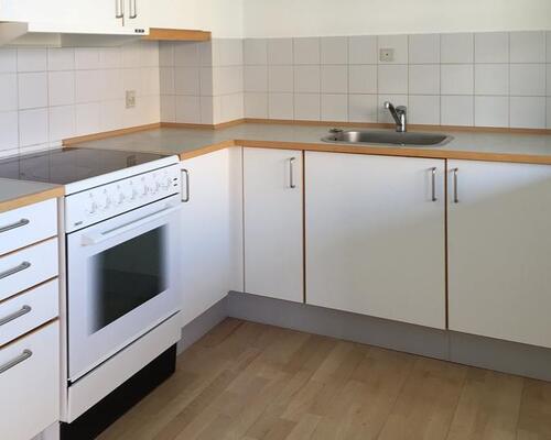 2-værelses velindrettet og lys lejlighed