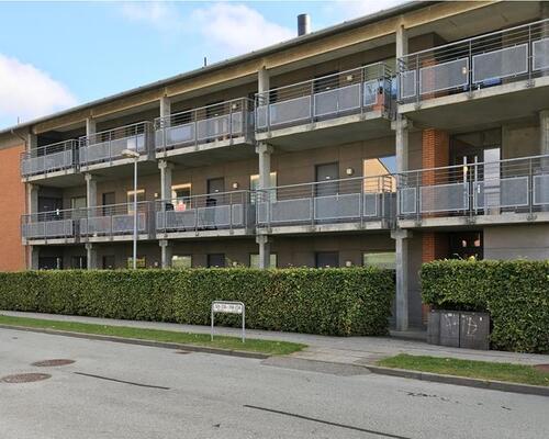 2-værelses velindrettet og lys lejlighed