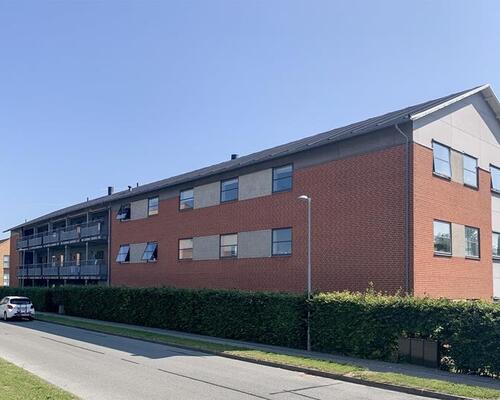 2-værelses velindrettet og lys lejlighed