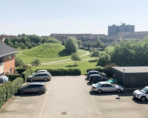 2-værelses velindrettet og lys lejlighed