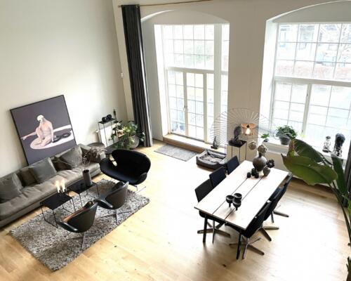 Usædvanlig liebhaverlejlighed i Salomons Palæ