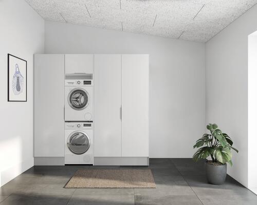 Lyst og lækkert treværelses rækkehus med alt i hårde hvidevarer og egen terrasse. Denne bolig har privat parkeringsplads. Obs. Denne bolig er spejlvendt ift. plantegningen.