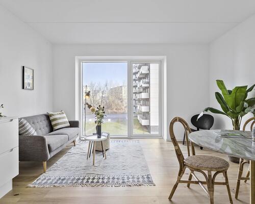 Flot lejlighed med stor altan og højt kvalitetsniveau<br>