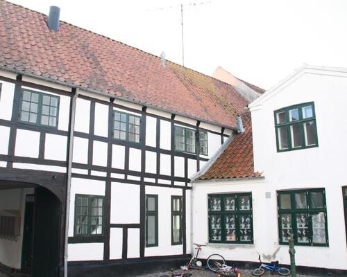 Stor delevenlig lejlighed i Assens ...