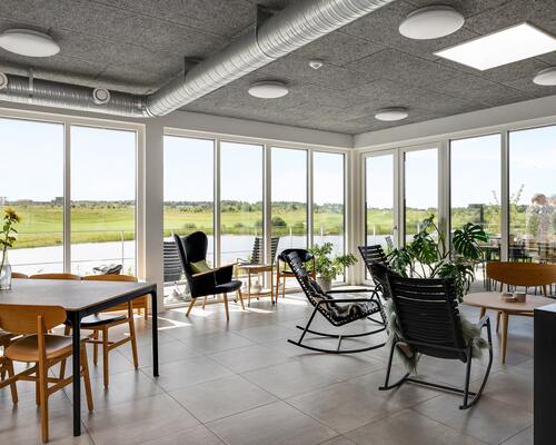 Attraktiv lejlighed med altan og terrasse i populært bofællesskab 😍<br>