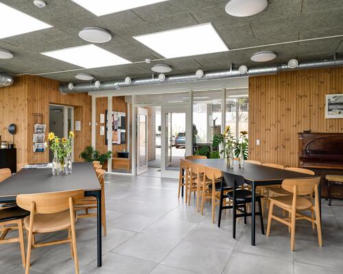 Attraktiv lejlighed med altan og terrasse i populært bofællesskab 😍<br>