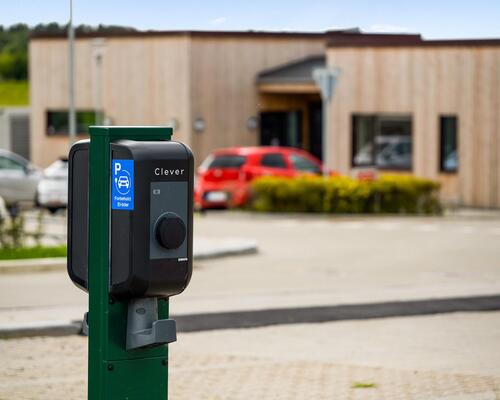 Attraktiv lejlighed med altan og terrasse i populært bofællesskab 😍<br>