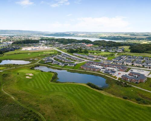 Attraktiv lejlighed med altan og terrasse i populært bofællesskab 😍<br>